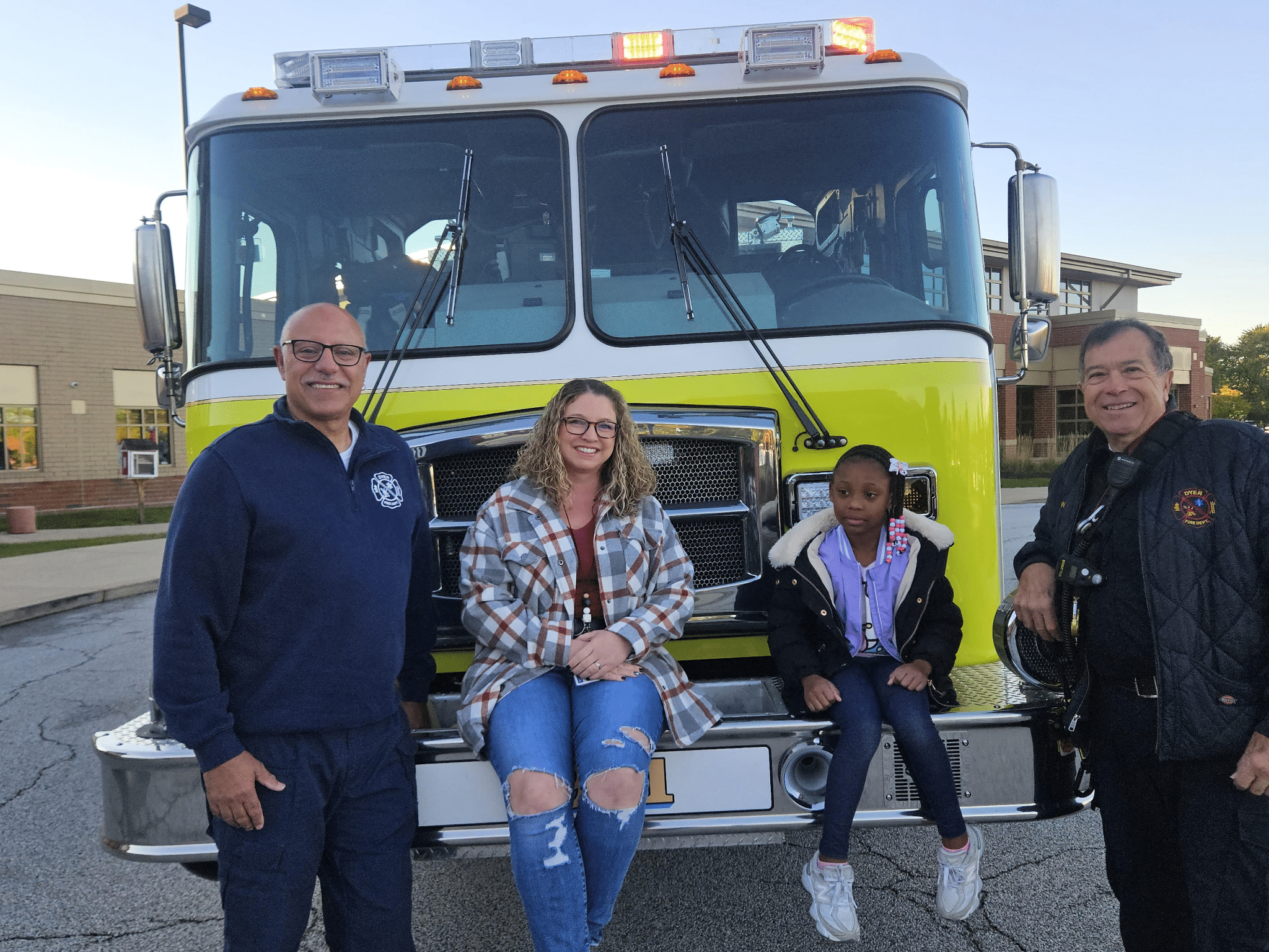 The Dyer Fire Department held a coloring contest for all students at Protsman Elementary. After all the entries were turned in, Valiyah Caples was chosen as the winner. Her prize was to get a ride to school in a fire engine! Her teacher Mrs. Hemphill also was able to get a ride to school! Great Job Valiyah!